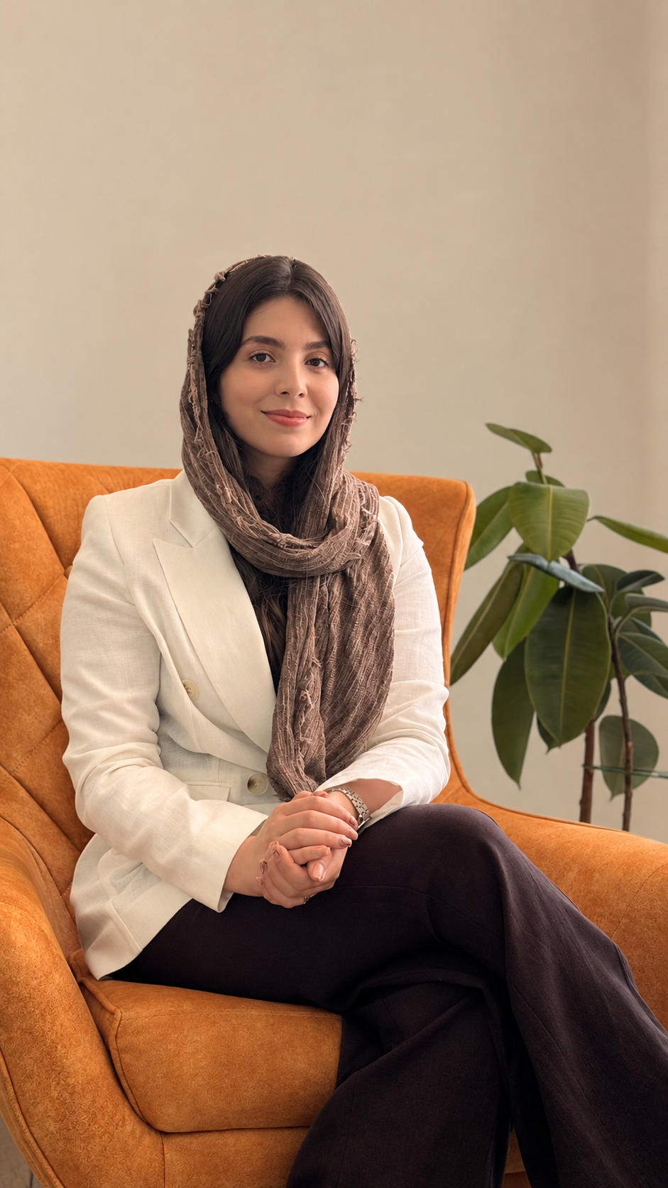 مهنوش ابازری